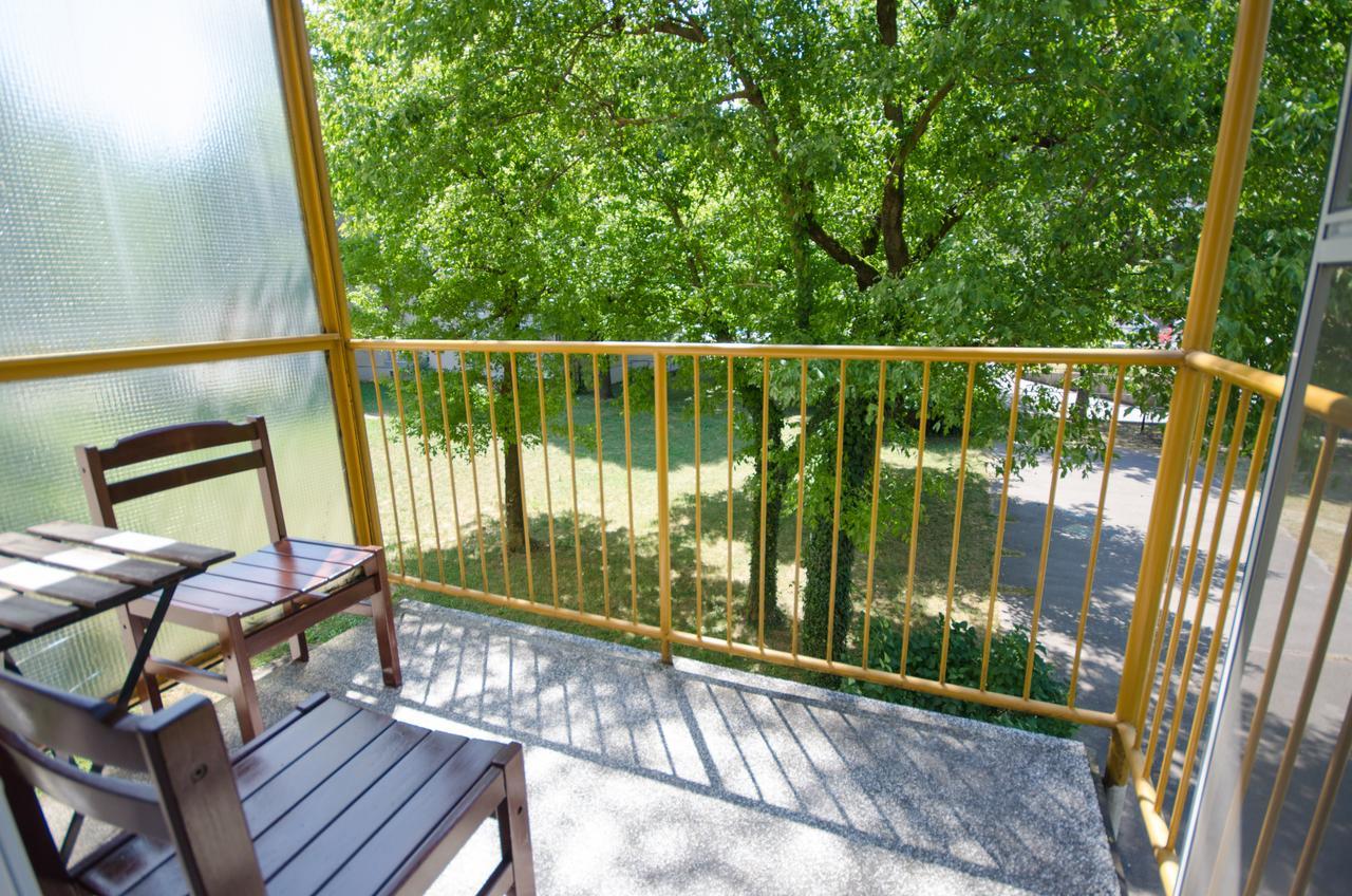 Apartment Near The Train Station Ljubljana Bagian luar foto