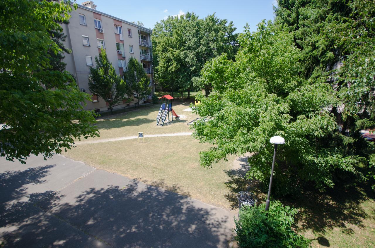 Apartment Near The Train Station Ljubljana Bagian luar foto